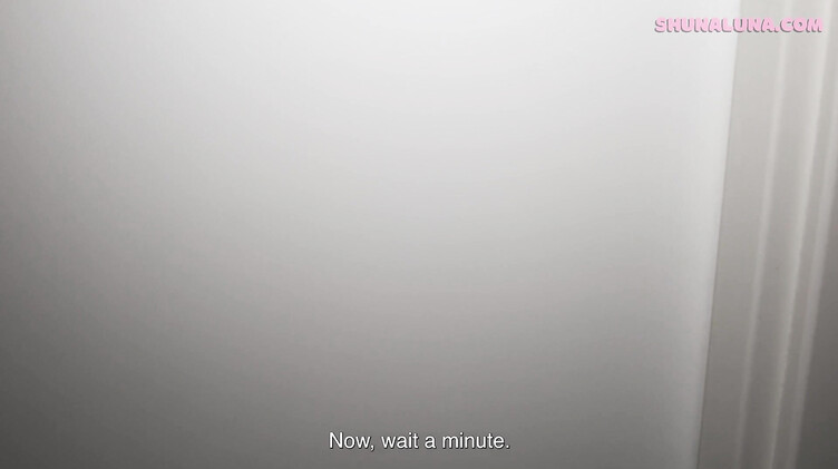 Сводный брат нашел в ванной дилдо сестры и предложил ей свой хуй