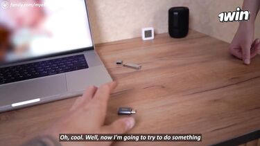 Тупая пизда трахается с программистом за переустановку Виндоус