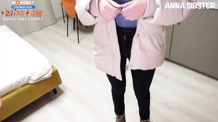 Ошибка на букинге приводит к ебле с незнакомцем