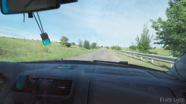 Девушка подвезла женатика и взяла оплату натурой