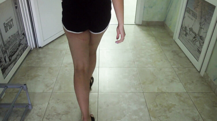 Поссорилась с мужем и отправляет ему селфи с минетом незнакомцу