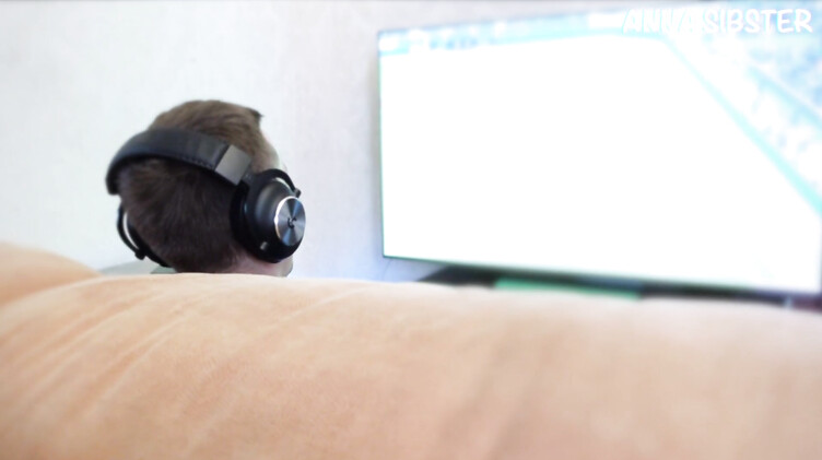 Соседка: Случайная измена мужу с соседом по квартире