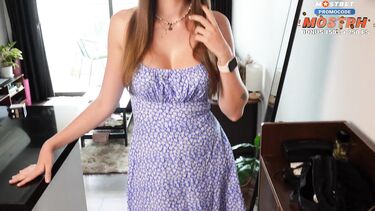 Должница исполняет глубокий минет коллектору