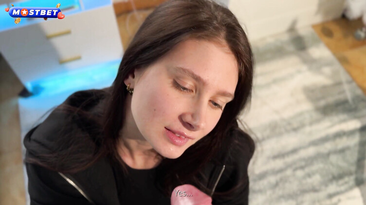 Miss Driada: Спортсменка сосет хуй тренера после первого свидания