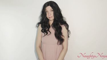 Пасынок присунул спящей мачехе в киску во время грозы