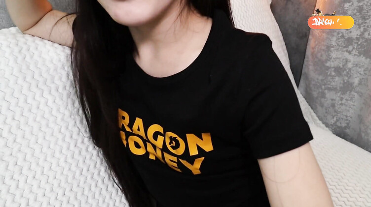 Сводная сестра за оплату аренды квартиры ебется с братом вместо шлюхи