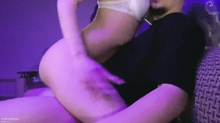 Домашний секс с болтливой русской девчонкой в позе наездницы