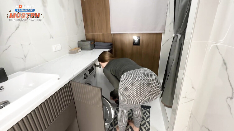 Минет и ебля благодарности от мачехи для сына