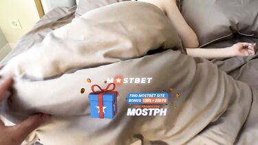 Only Love: Пасынок разбудил и трахнул в позе догги стайл сексуальную мачеху