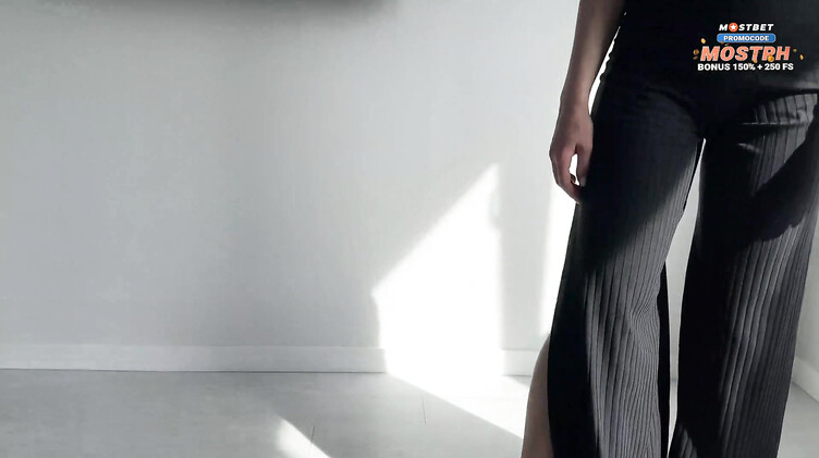 Семейный психолог отсасывает член и трахается с женатым пациентом