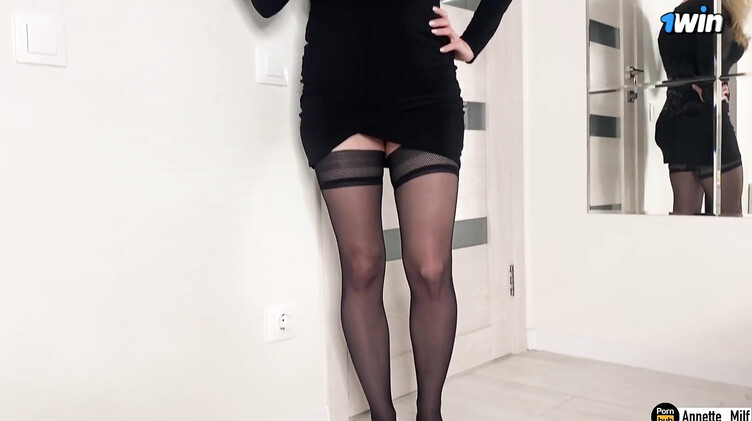 Шаловливая русская мачеха с большой жопой отдалась пасынку прогульщику уроков