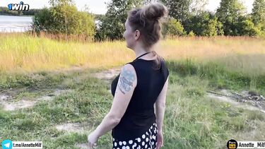 Кончил в пизду мачехи после траха на природе