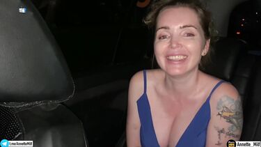 Милфа нимфоманка соблазняет на еблю таксиста