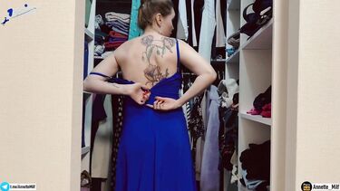 Сисястая русская мачеха в чулках трахается в гардеробной со своим пасынком