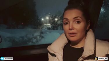 Признался маме друга в любви и анально трахнул в машине