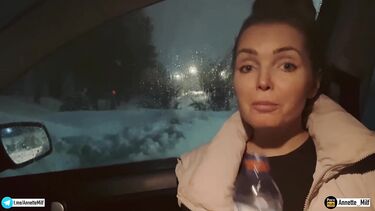 Признался маме друга в любви и анально трахнул в машине