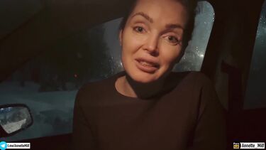 Признался маме друга в любви и анально трахнул в машине