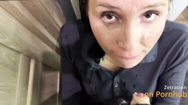 Вызвал клининг и получил от уборщицы минет и доступ к киске