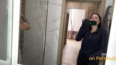 Вызвал клининг и получил от уборщицы минет и доступ к киске