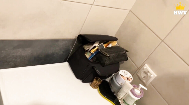 Пасынок нюхал грязные трусики мачехи и получил доступ к ее пизде