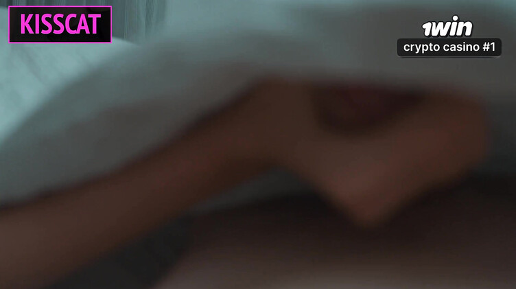 Инцест секс с окончанием в киску мачехи помог уснуть пасынку