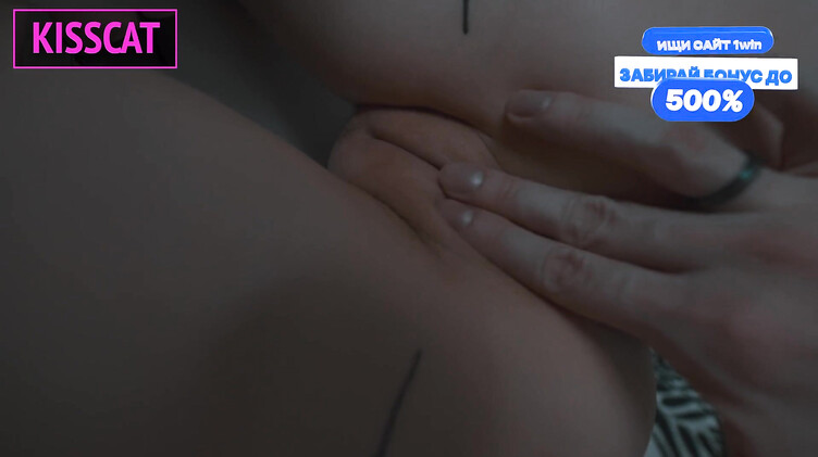 Спокойной ночи, мам! Тайно выебал притворившуюся спящей мачеху