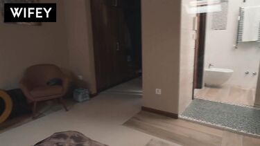 Подарок на днюху для куколда - ебля с молодым любовником