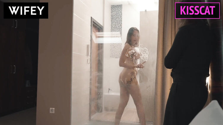 Подарок на днюху для куколда - ебля с молодым любовником