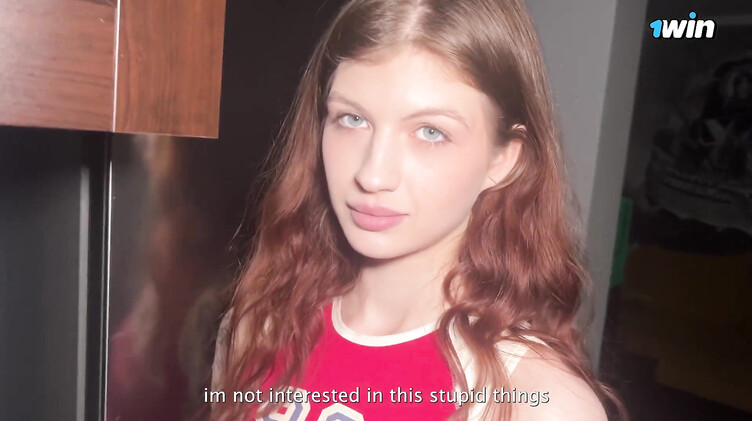 18-летняя русская девчонка соблазнила на секс любимого отчима