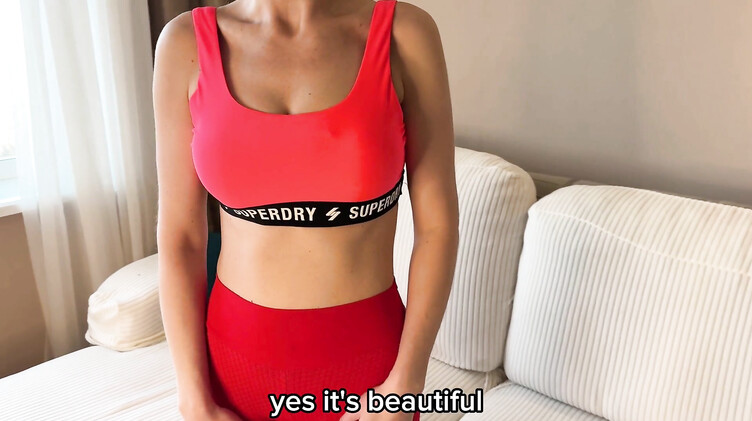 Друг сына нагло выебал милфу Алину