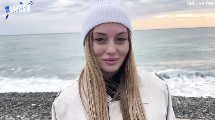 Пикапер согрел русскую туристку жарким трахом в отеле