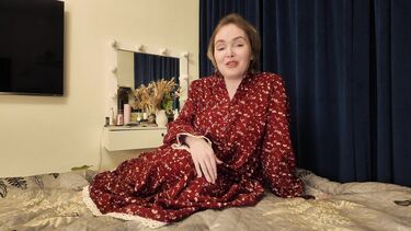 Молодой русский парень заехал в гости и выебал зрелую мамашу друга