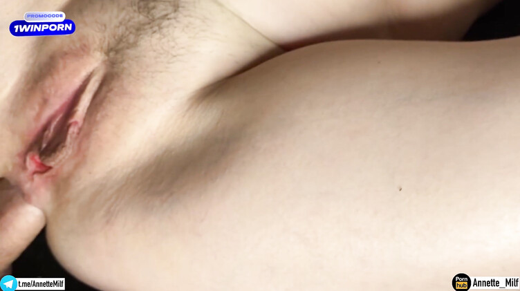 Задрот трахнул в задницу интеллигентную маму друга