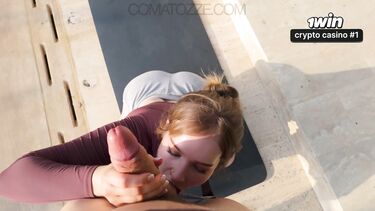 Замужняя хозяйка виллы соблазнила на еблю уборщика