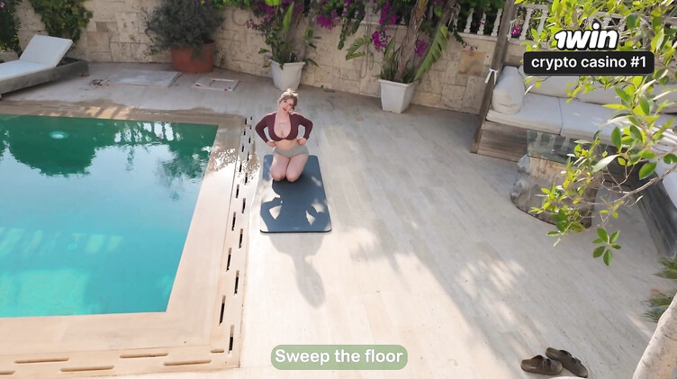 Замужняя хозяйка виллы соблазнила на еблю уборщика