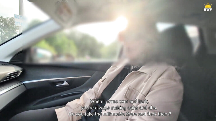 Водитель отодрал в машине зрелую деревенскую соседку