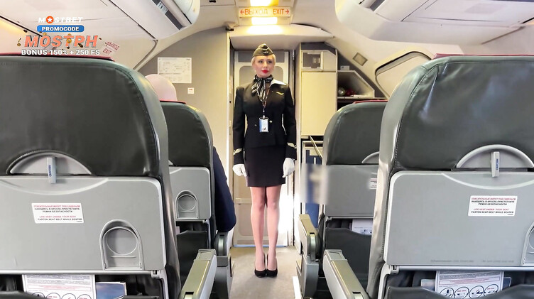 Двойное проникновение от пилотов для замужней стюардессы в самолете