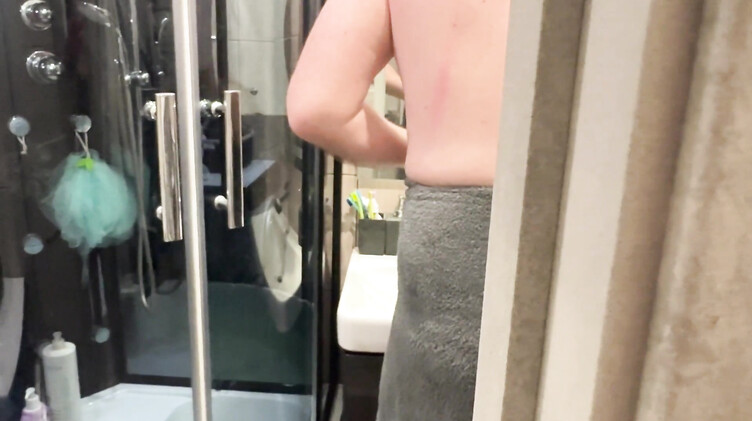 Фапала на отчима, пока не оказалась выебанной