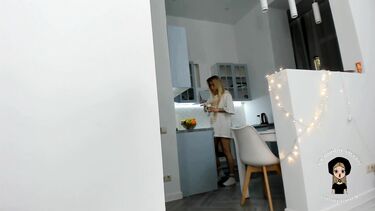 Отсосала утренний стояк перед красивым сексом