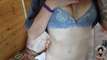 Выебал до финала в киску красавицу на даче