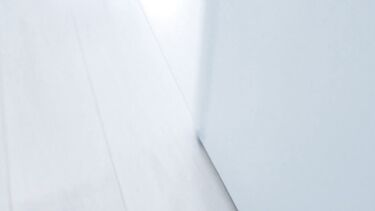 В душе: Шпилит жопу мачехи в душе, поймав ее на мастурбации самотыком