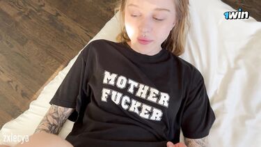 Кончить за 10 минут: неожиданный трах со сводной сестрой перед семейным завтраком