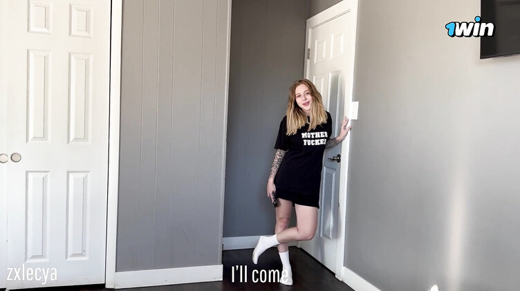 Zxlecya: Кончить за 10 минут: неожиданный трах со сводной сестрой перед семейным завтраком