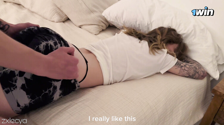 Случайная измена с подругой жены после массажа