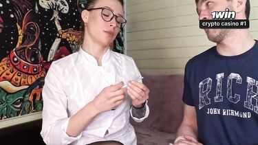 Пациент отодрал медсестру, напоив чаем с возбудителем