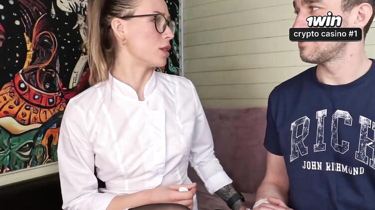 Пациент отодрал медсестру, напоив чаем с возбудителем