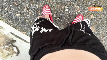 AlexaMills: Украл у соседки любимый дилдо и предложил ей свой стояк