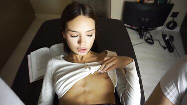 Одноклассник отодрал школьницу перед выпускным экзаменом