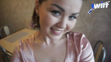 За щеку: Акция! Бесплатный горловой минет со сливом в рот