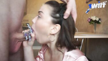 Акция! Бесплатный горловой минет со сливом в рот